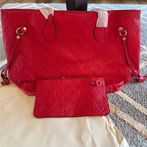 Louis Vuitton Red Tote and Pouch Set - Picture 1 of 10